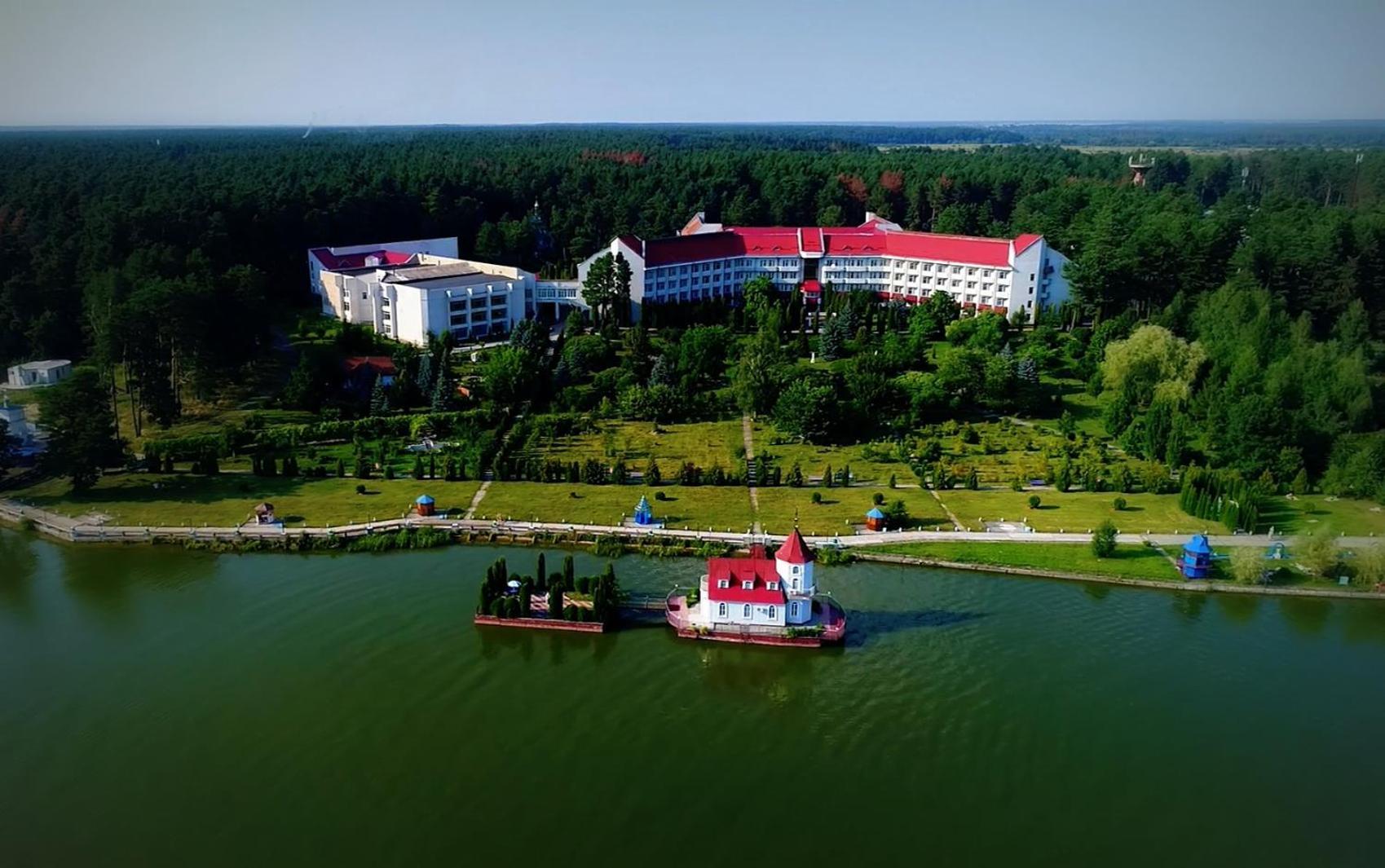 Санаторій Червона Калина Zhobryn Экстерьер фото